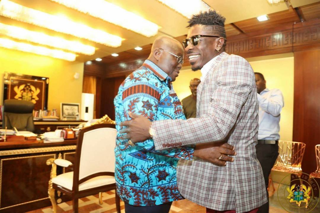 Shatta Wale Finally Meets President Akufo-Addo At Flagstaff House