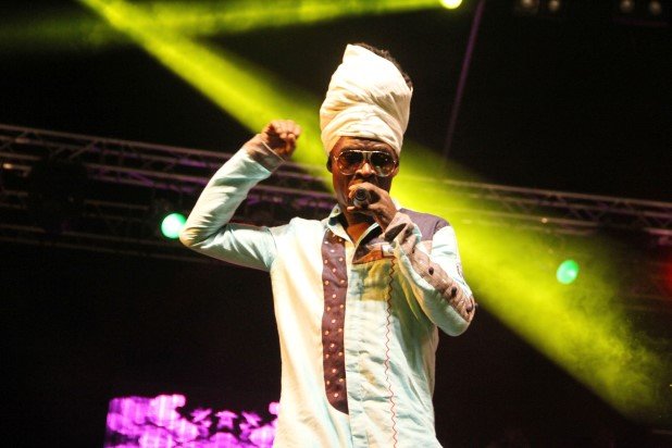 Kojo Antwi Pays Tribute To Ebony Reigns With Touching Performance Of ‘Hustle’