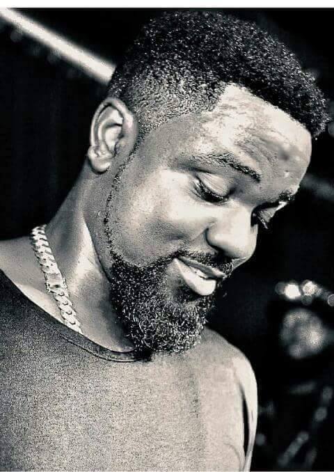 Sarkodie Calls Shatta Wale For Facebook Live Tips