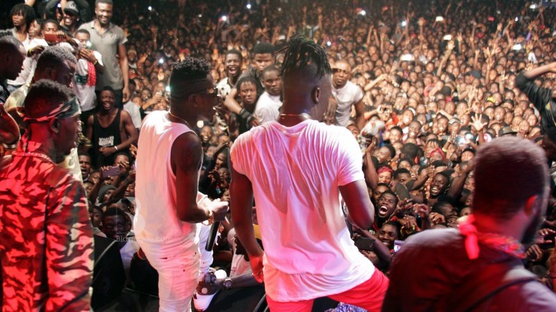 Stonebwoy Should Extend An Invitation For Me To Perform At ‘Ashaiman To Da World’ Soncert – Shatta Wale