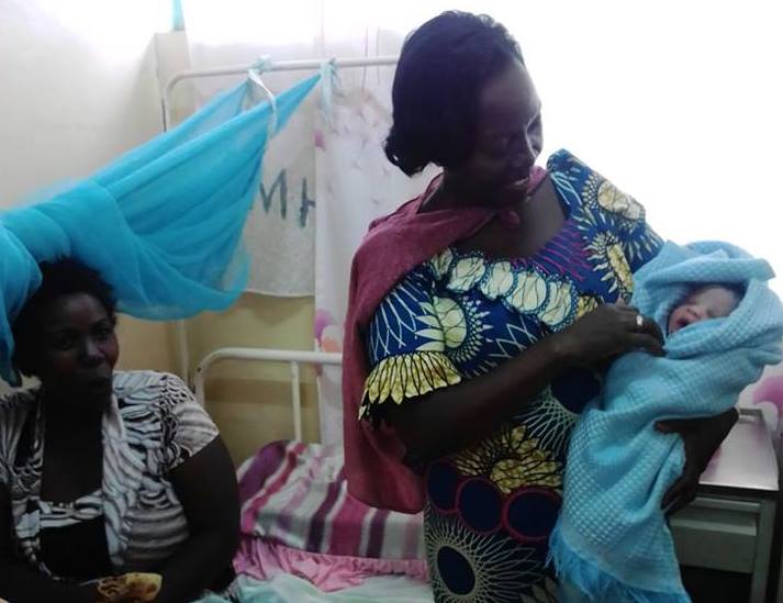 Martha Karua saves the day as stranded woman gives birth in the open just outside hospital (Photos)