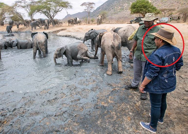 First Lady Margaret Kenyatta slays in jeans trouser and casual rubber shoes (Photos)