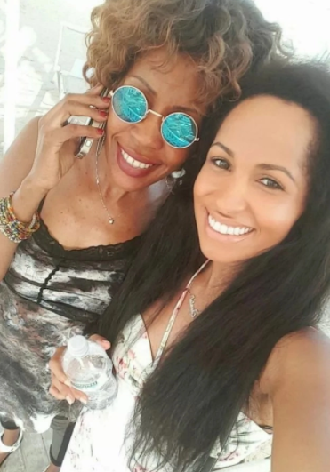 Mum and daughter goals! Eric Omondi’s fiancé steps out with her mum for a swim, check out the tiny swimming suits they wore