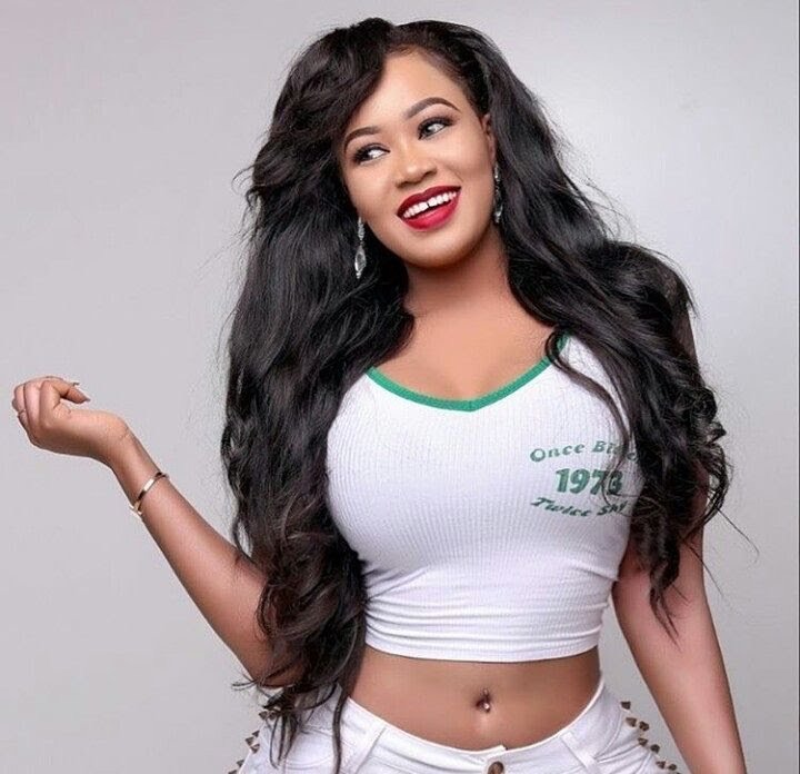 Vera Sidika finally purchases a new set of teeth, check out her smile