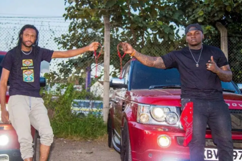 Testimony! Khaligraph Jones buys second Range Rover with album money?(photo)