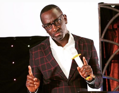 Na usitume hata ya kutoa! Pastor Robert Burale asks boy child to avoid ladies who always ask for bus fare