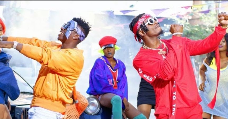 Videos: Diamond and Rayvanny bash Wasafi critics in new club banger ´Vumbi´