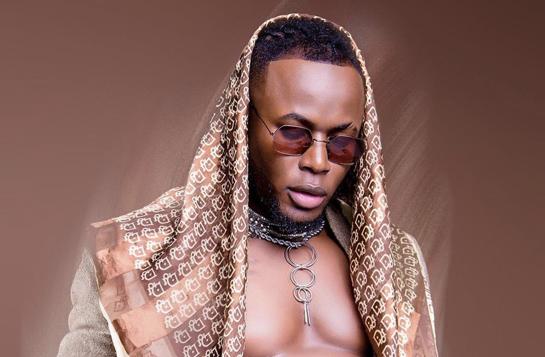 Conman or Zero creativity? Arrow Bwoy exposed for copy pasting song from a Rwandese artist (Videos)