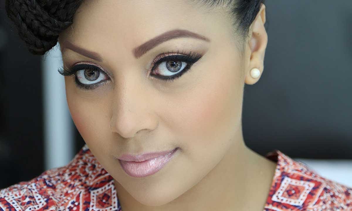 Lola Omotayo