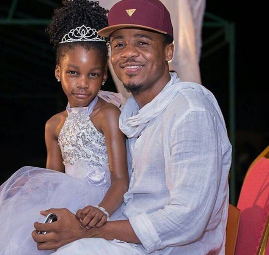 alikiba na mwanae