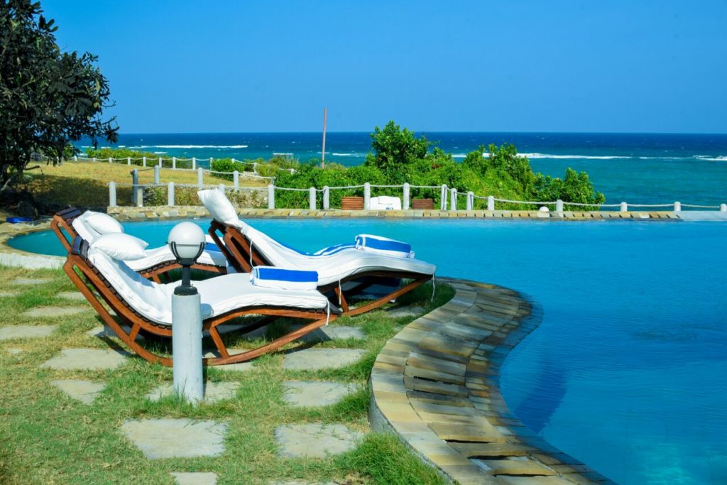 Amare resort Tiwi Beach