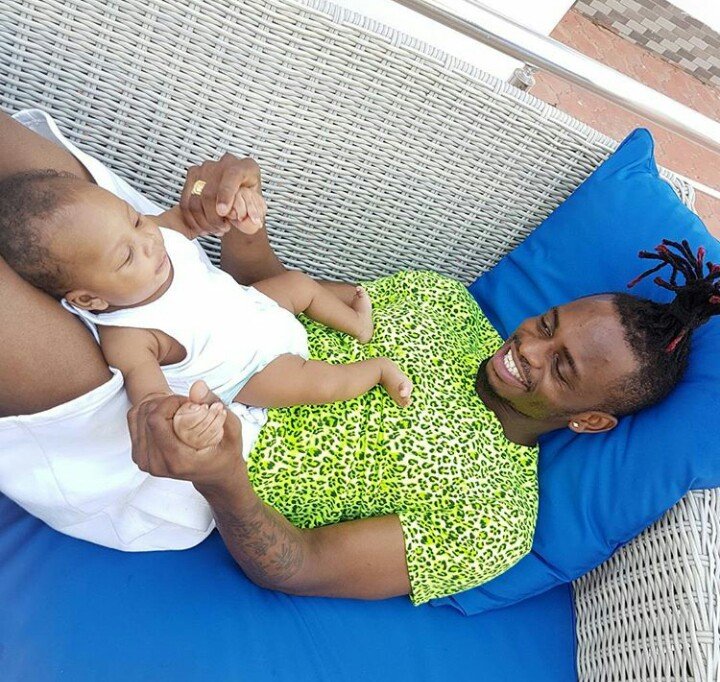 Diamond Platnumz bonding with his son